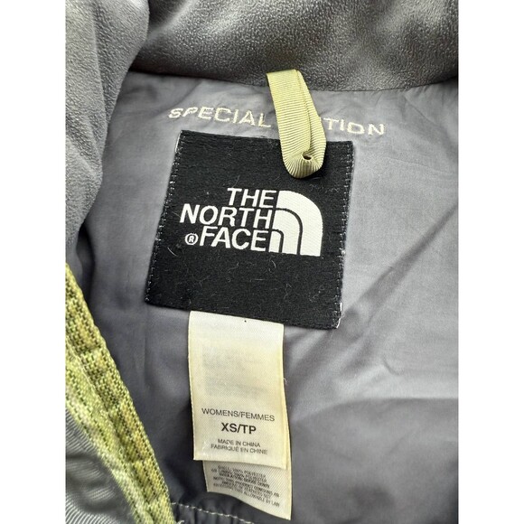 The North Face Womens 1996 Retro Nuptse 700 Down Jacket XS Green Floral Full Zip - Picture 3 of 6